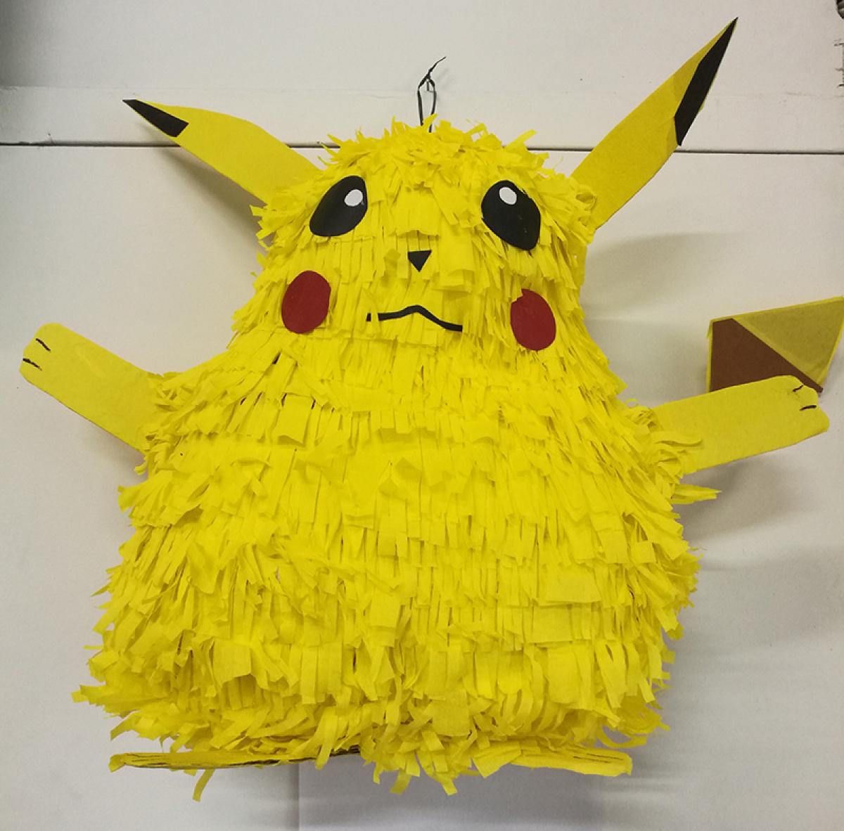Pinata Pikachu fabrication artisanale