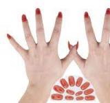 12 faux ongles rouges avec adhésif