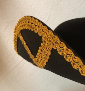 Tricorne pirate noir et or